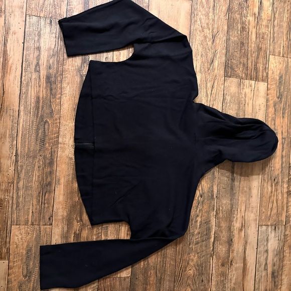 Naked wardrobe size 1X long sleeve crop black -no longer has tags! - Picture 3 of 4